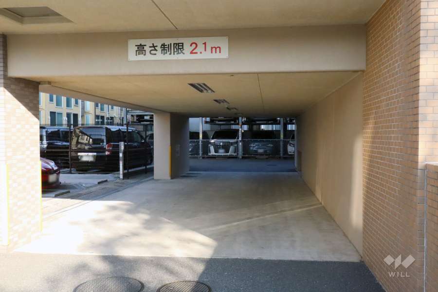 駐車場の出入り口　