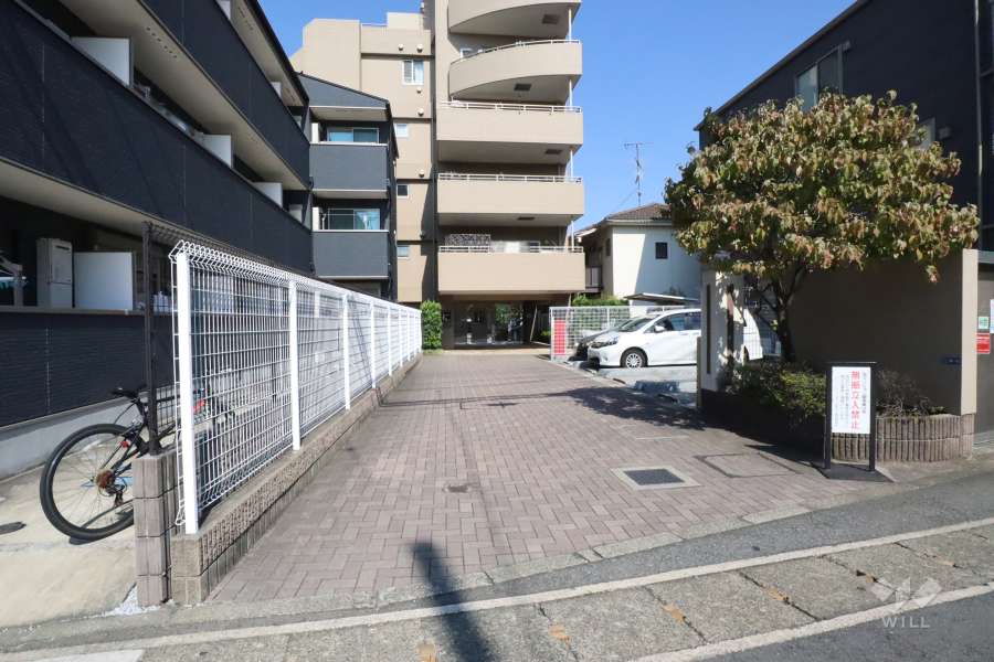 エントランスアプローチ