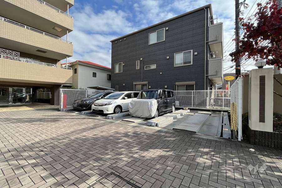 敷地内駐車場（屋外機械式）　