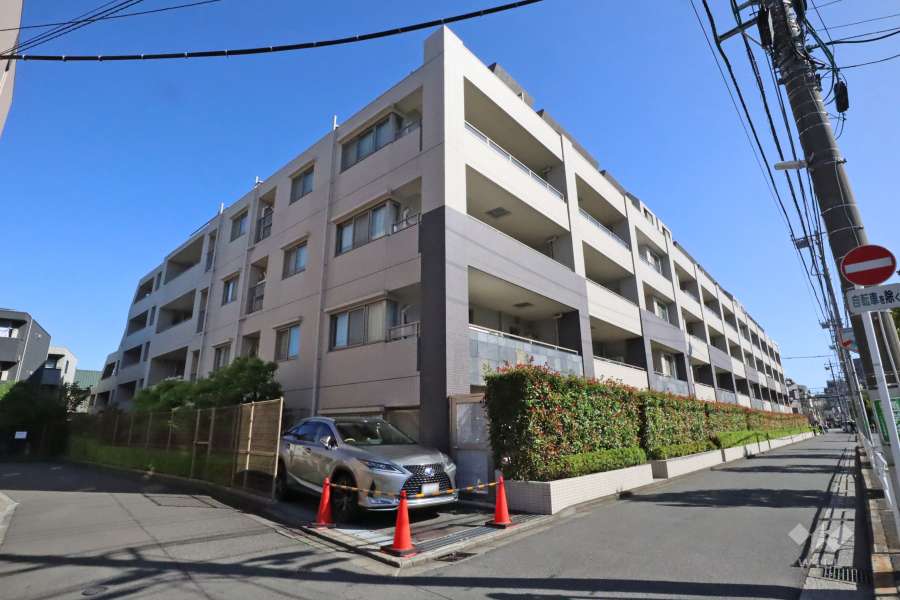 Ｄ’クラディアシーズンプレイスの外観(南西側から)