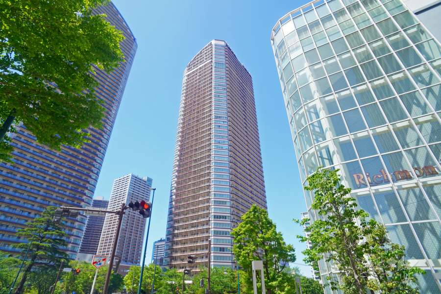 パークシティ武蔵小杉ステーションフォレストタワーの外観（南側から）