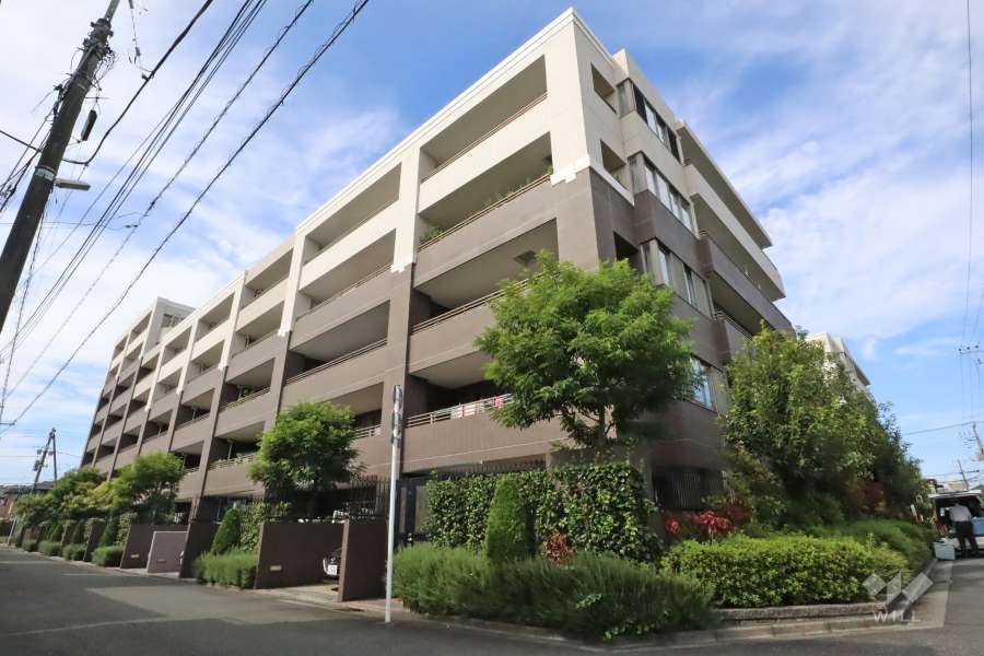 グランフォート元住吉の外観(南東側から)