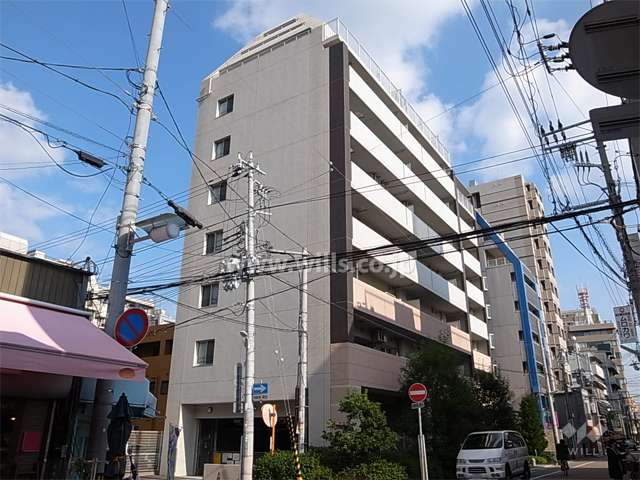 シャルマンフジ セレブレッツア西宮駅前の外観（南西側から）
