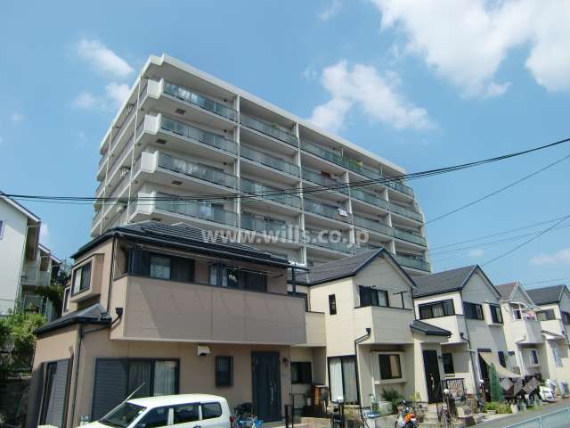 レヴィール甲陽園の外観（南東から）