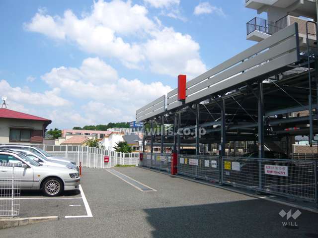 敷地内駐車場（機械式と平面式とがあります。）