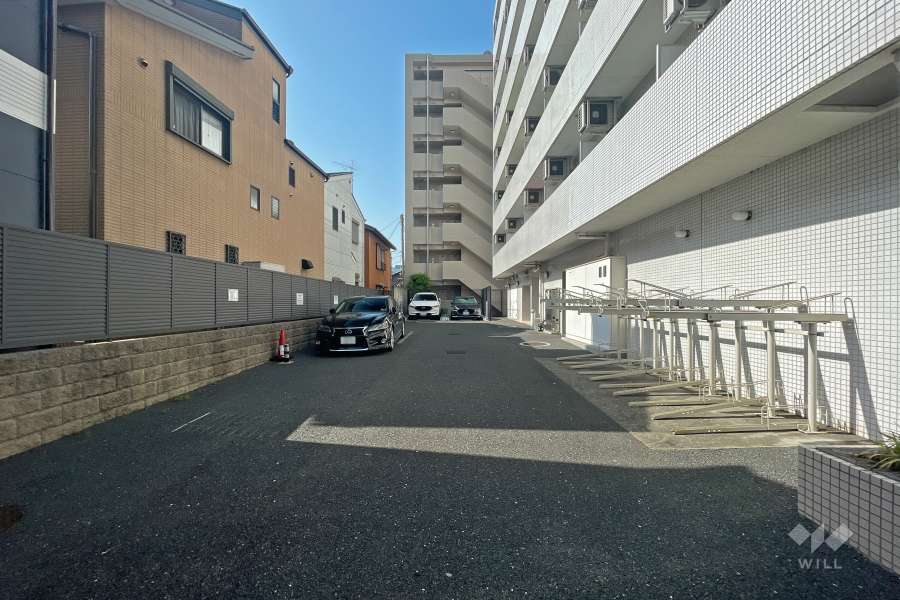 敷地内駐車場（屋外平面式）