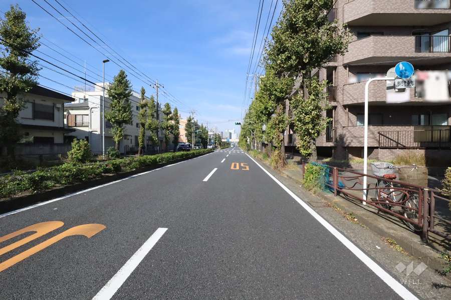 敷地南西側の前面道路