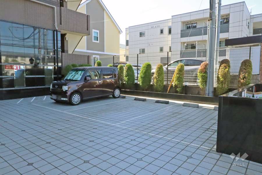 敷地内駐車場（屋外平面式）