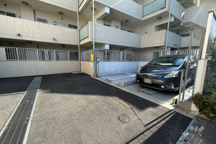 敷地内駐車場（屋外機械式）