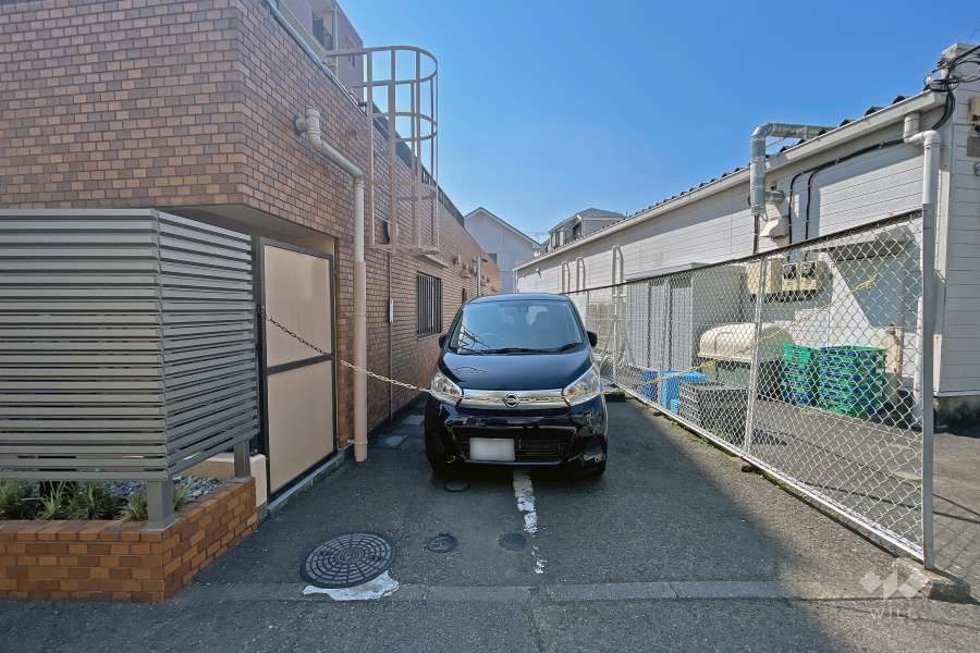 敷地内駐車場（屋外平面式）