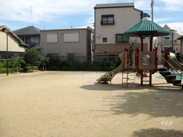 マンション南側の公園