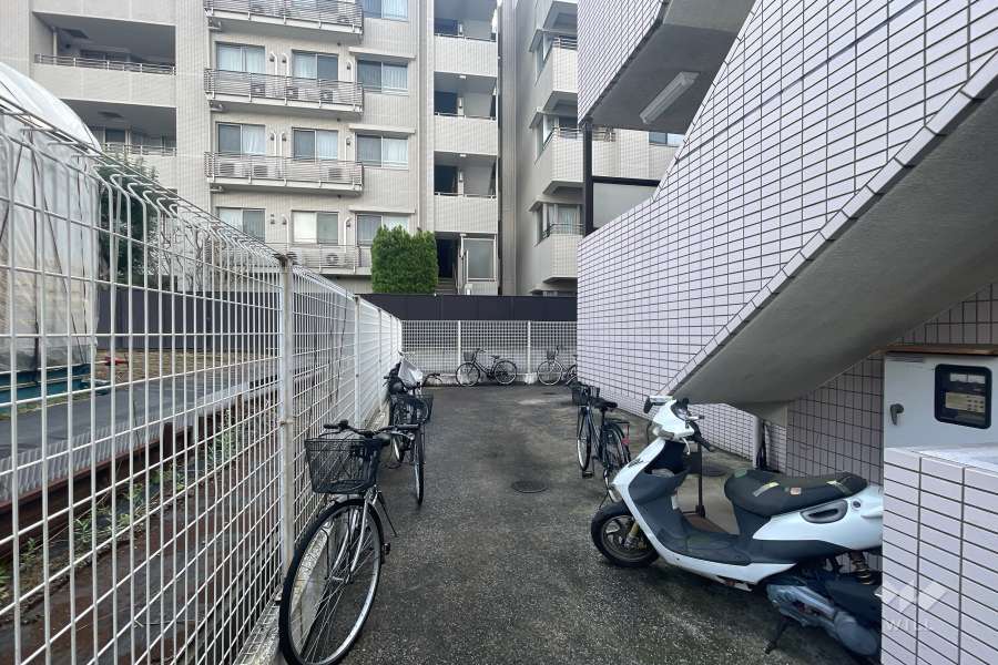 駐輪場