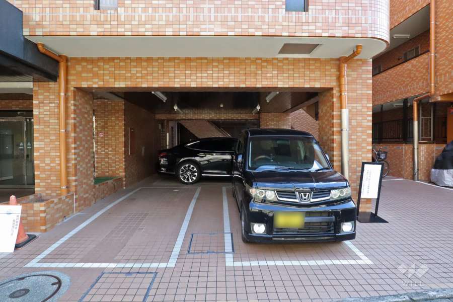 敷地内駐車場（屋内平面式）