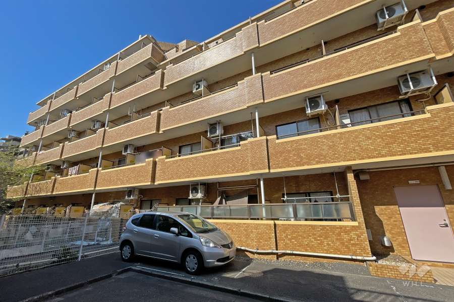 ライオンズマンション元住吉第5の外観（東側から）