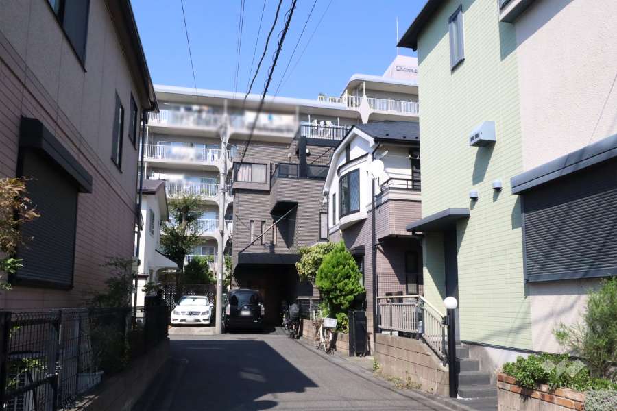 シャルマン武蔵中原の外観（南側から）