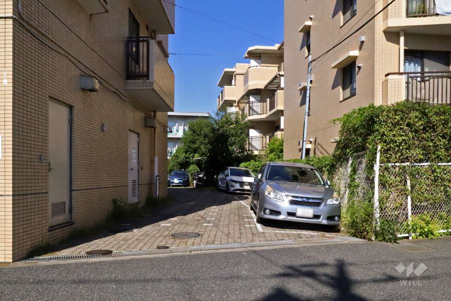 敷地内駐車場（屋外平面式）