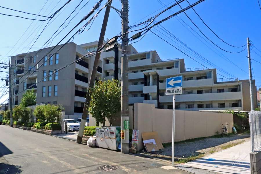 ジオイニシア武蔵小杉の外観(北東側から)