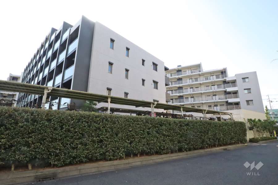 レーベン新川崎デュアリズムの外観（北東側から）