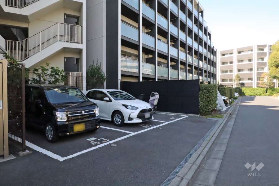 敷地内駐車場（屋外平面式）