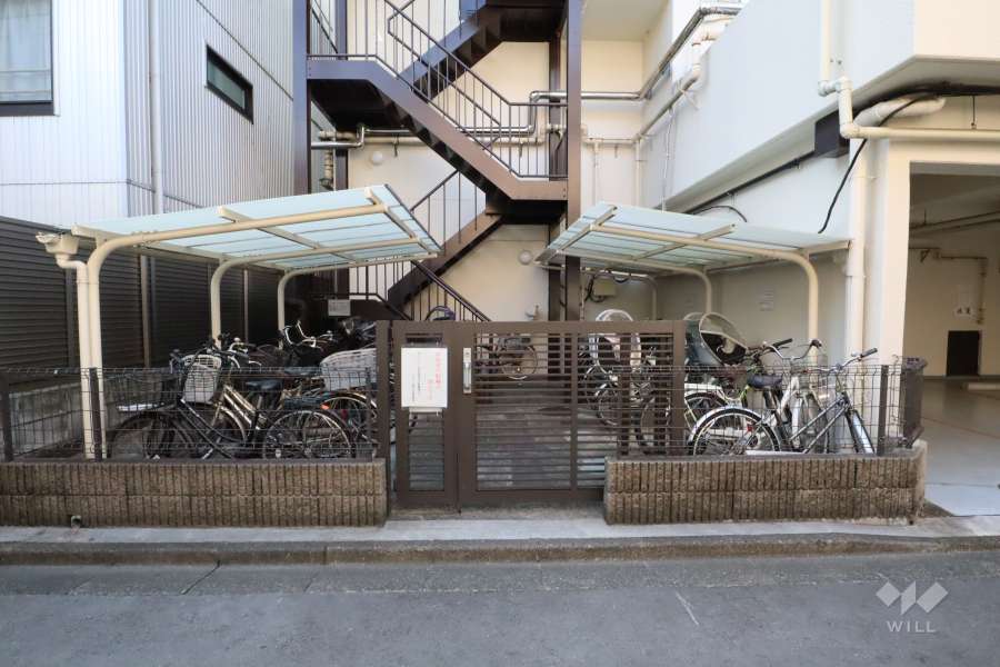 駐輪場（屋根付き）