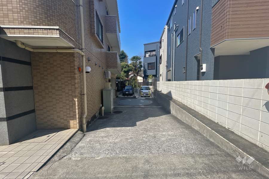 敷地内駐車場（屋外平面式/ターンテーブル付き）