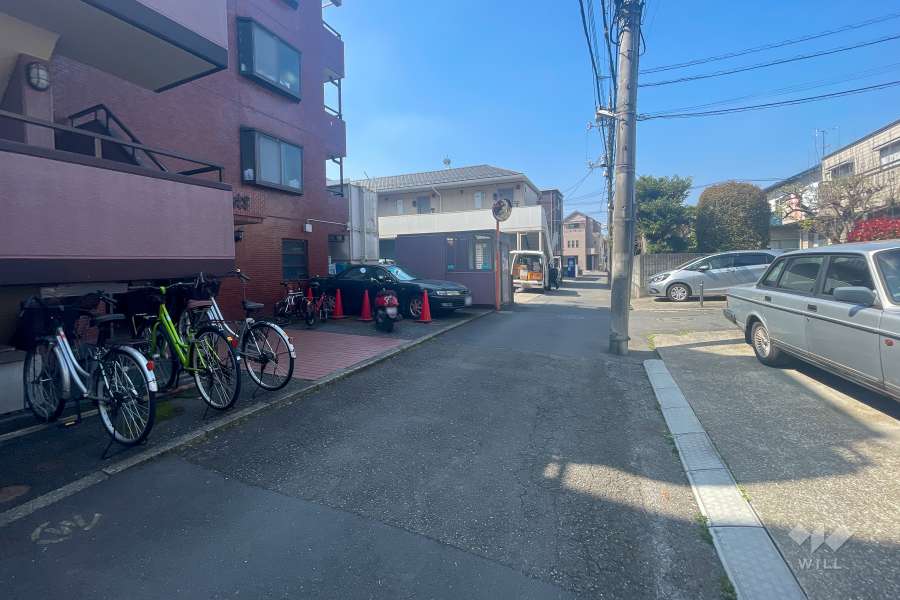 敷地北側の前面道路　
