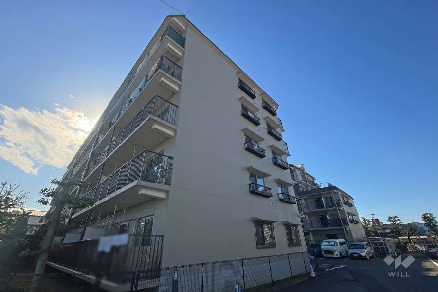 日商岩井第三武蔵小杉マンションの外観（南東側から）