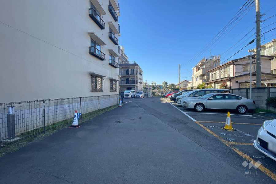 敷地内駐車場（屋外平面式）