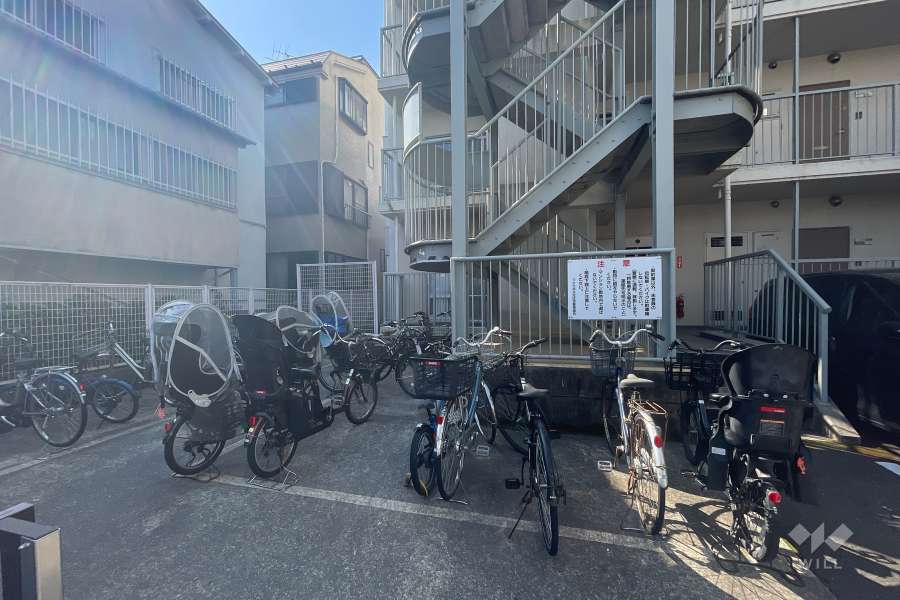 駐輪場