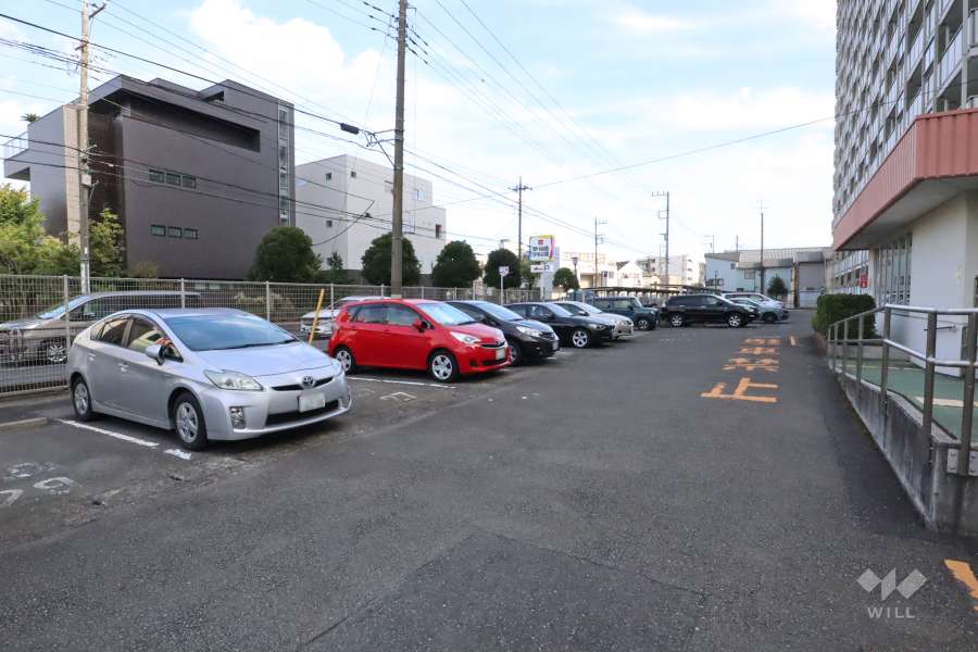 敷地内駐車場（屋外平面式）