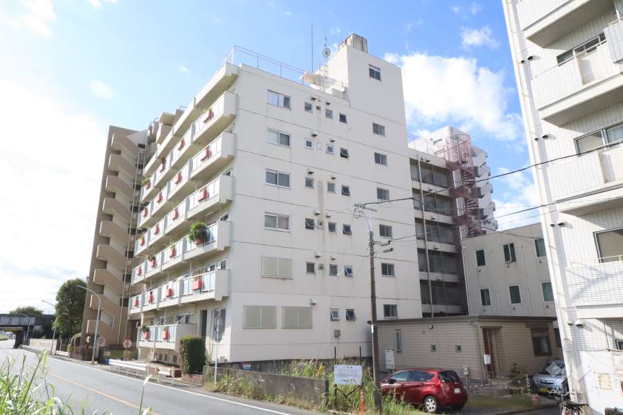 マンション第２多摩川苑の外観(北側から)　　