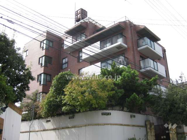 芦屋川畔松ノ内邸の外観（南東側から）