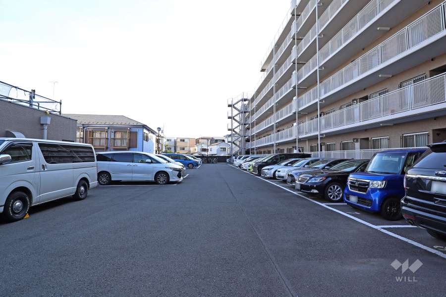 敷地内駐車場（屋外平面式）