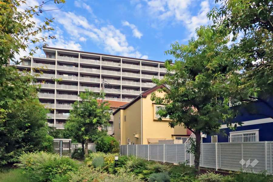 ザクレストシティの全体外観(南西側から)