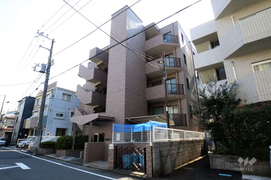 ロイヤルコーポ新川崎壱番館の外観（北西側から）