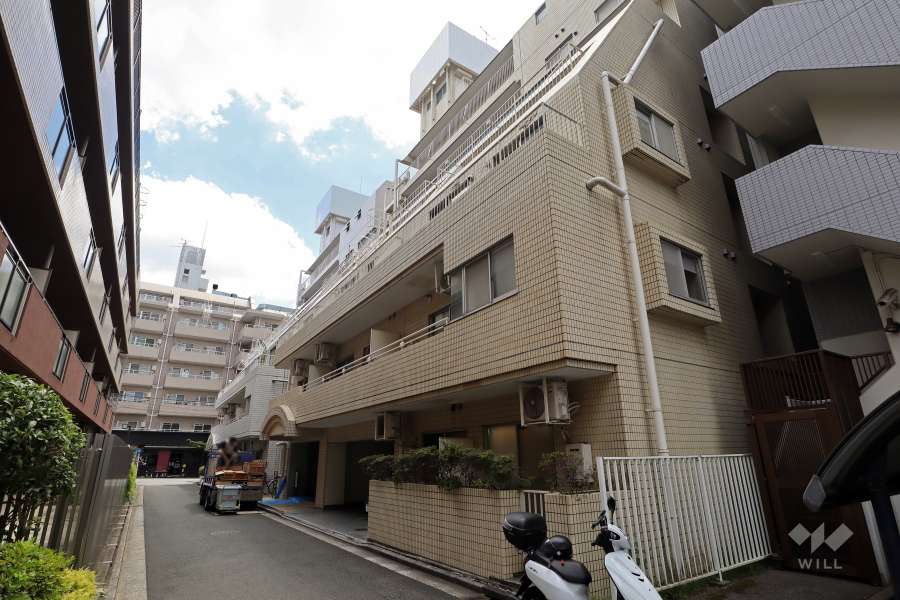 武蔵小杉マンションの外観（北西側から）