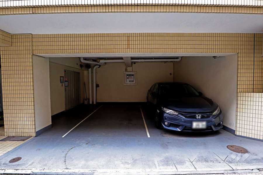 敷地内駐車場（屋内平面式）