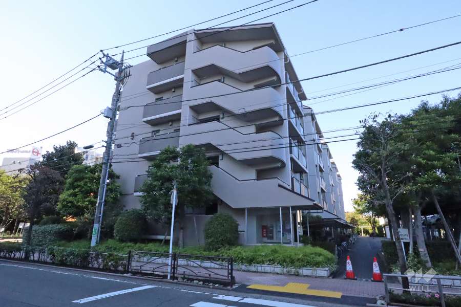 小杉御殿団地５号棟の外観(北東側から)