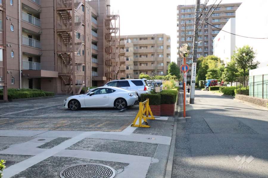 敷地内駐車場（屋外平面式）　