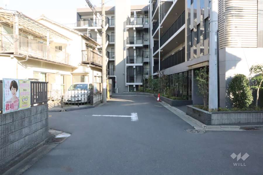 敷地北側の前面道路　