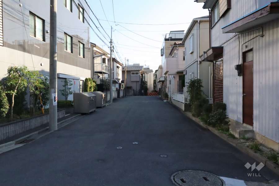 敷地西側の前面道路　　