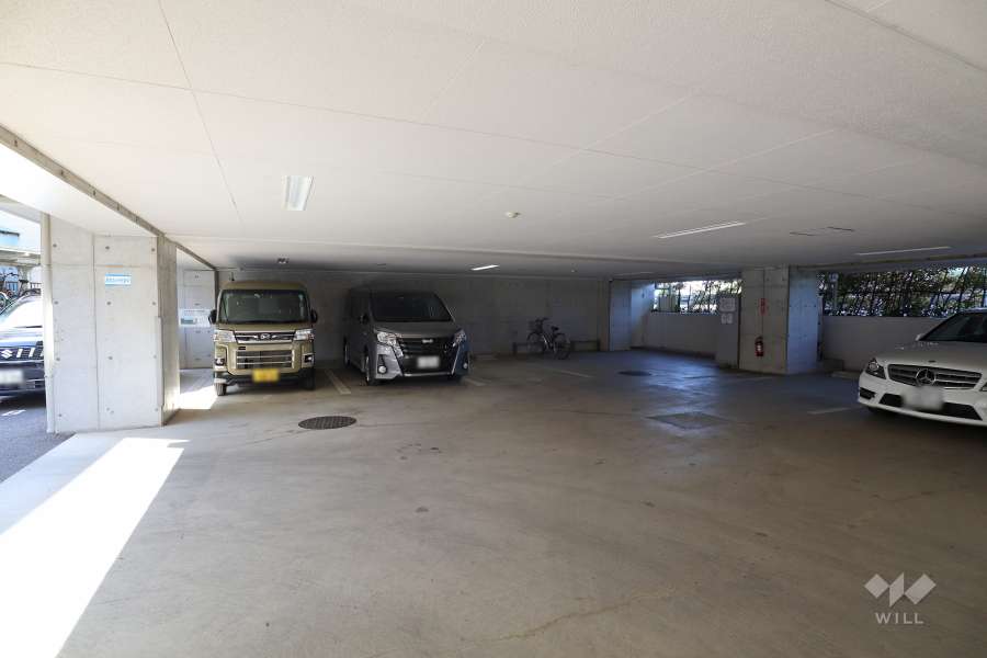 敷地内駐車場（屋内平面式）