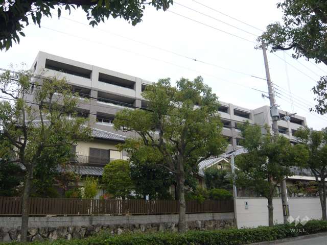 プラウド芦屋の外観（南側から）