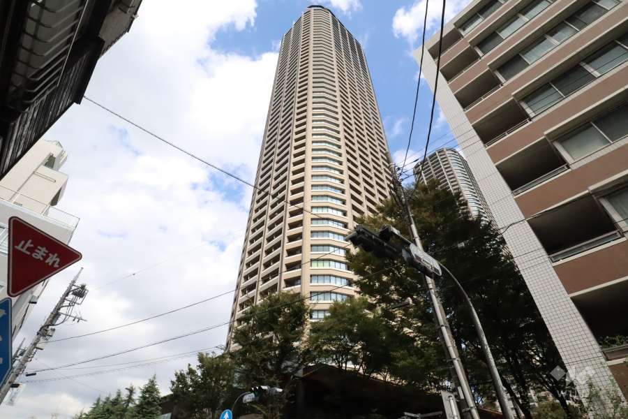 パークシティ武蔵小杉ザガーデンタワーズウエストの外観(南西側から)