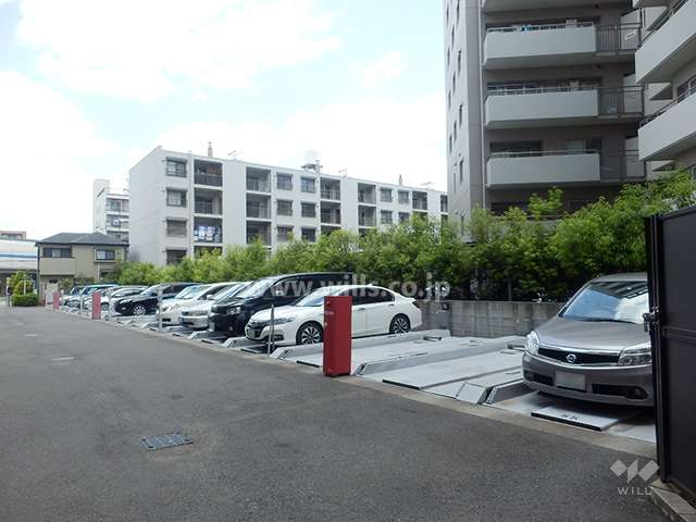 敷地内駐車場（屋外機械式）