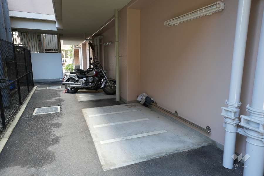 バイク置場