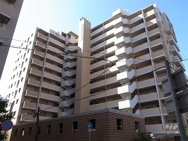 ロイヤル西宮ルシエルの外観（北東側から）