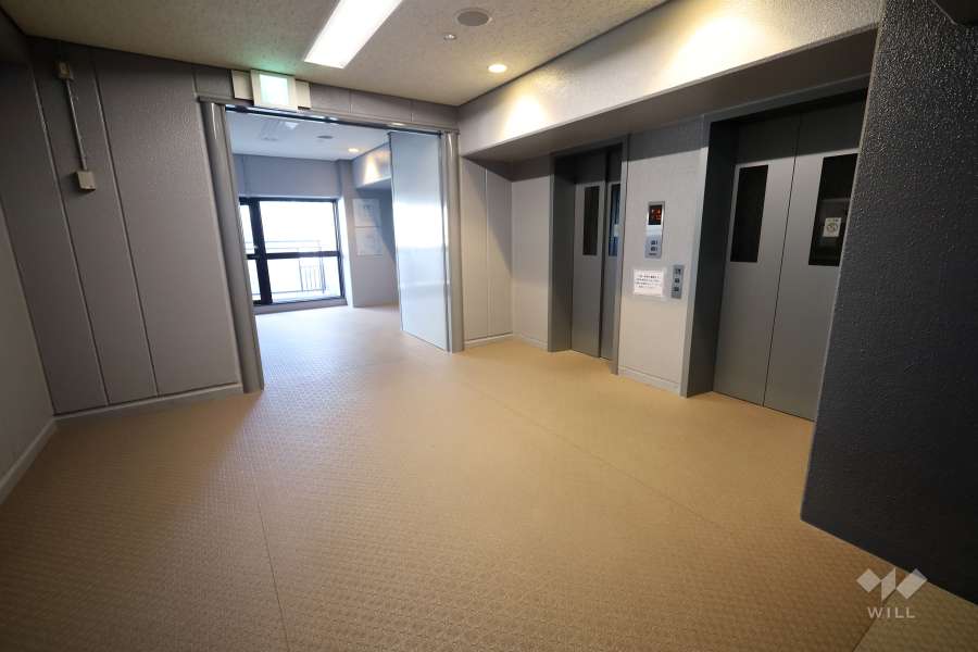 1号棟(東側)エレベーターホール