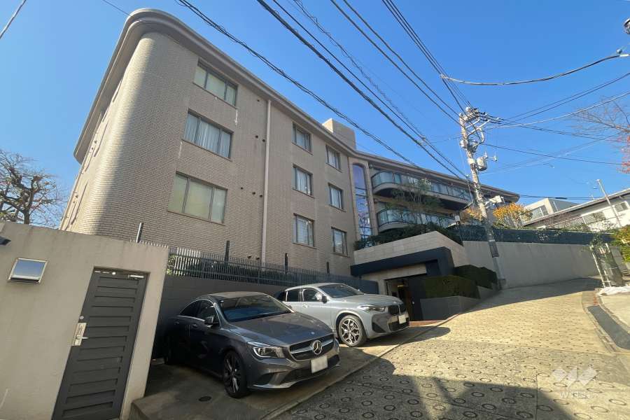 ザテラス代々木上原の外観（南東側から）