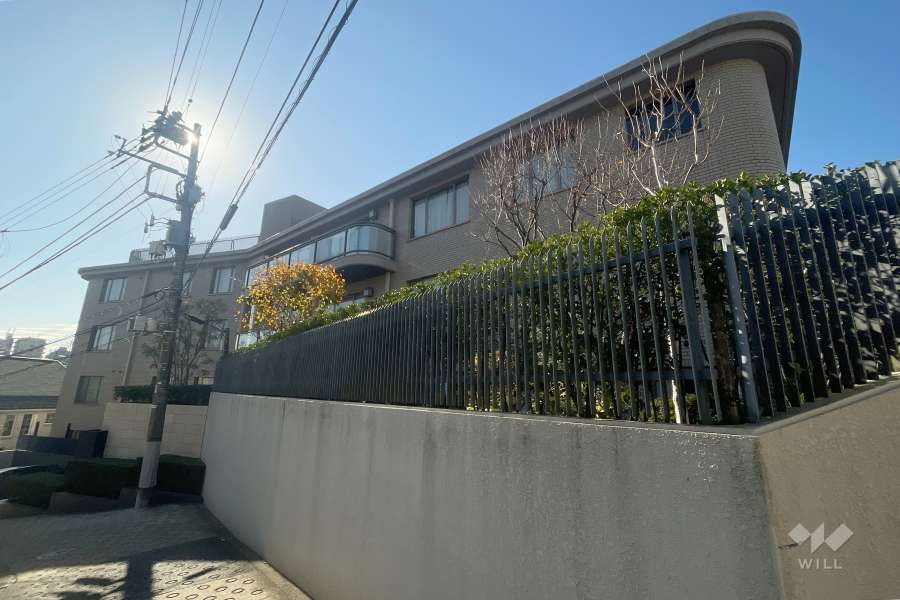 ザテラス代々木上原の外観（北東側から）